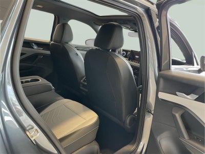 2025 Volkswagen Tiguan SE R-Line Black