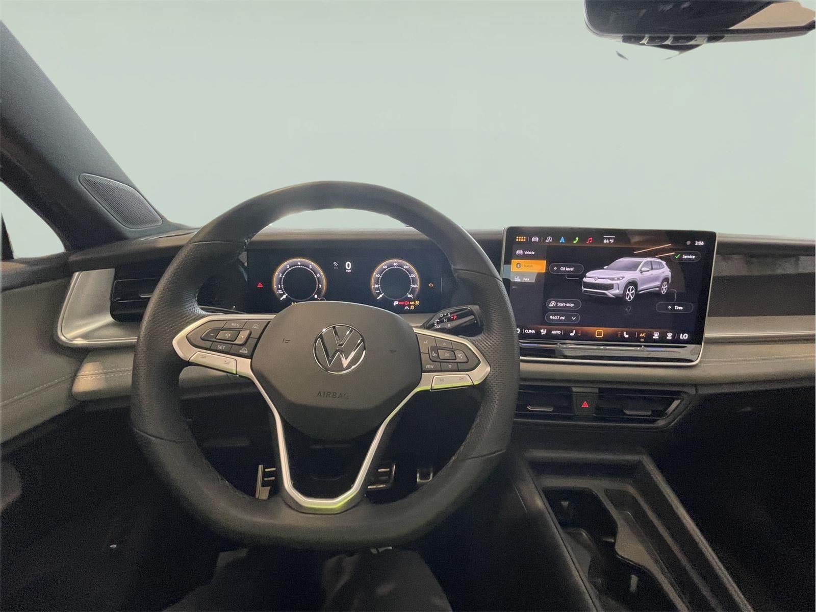 2025 Volkswagen Tiguan SE R-Line Black