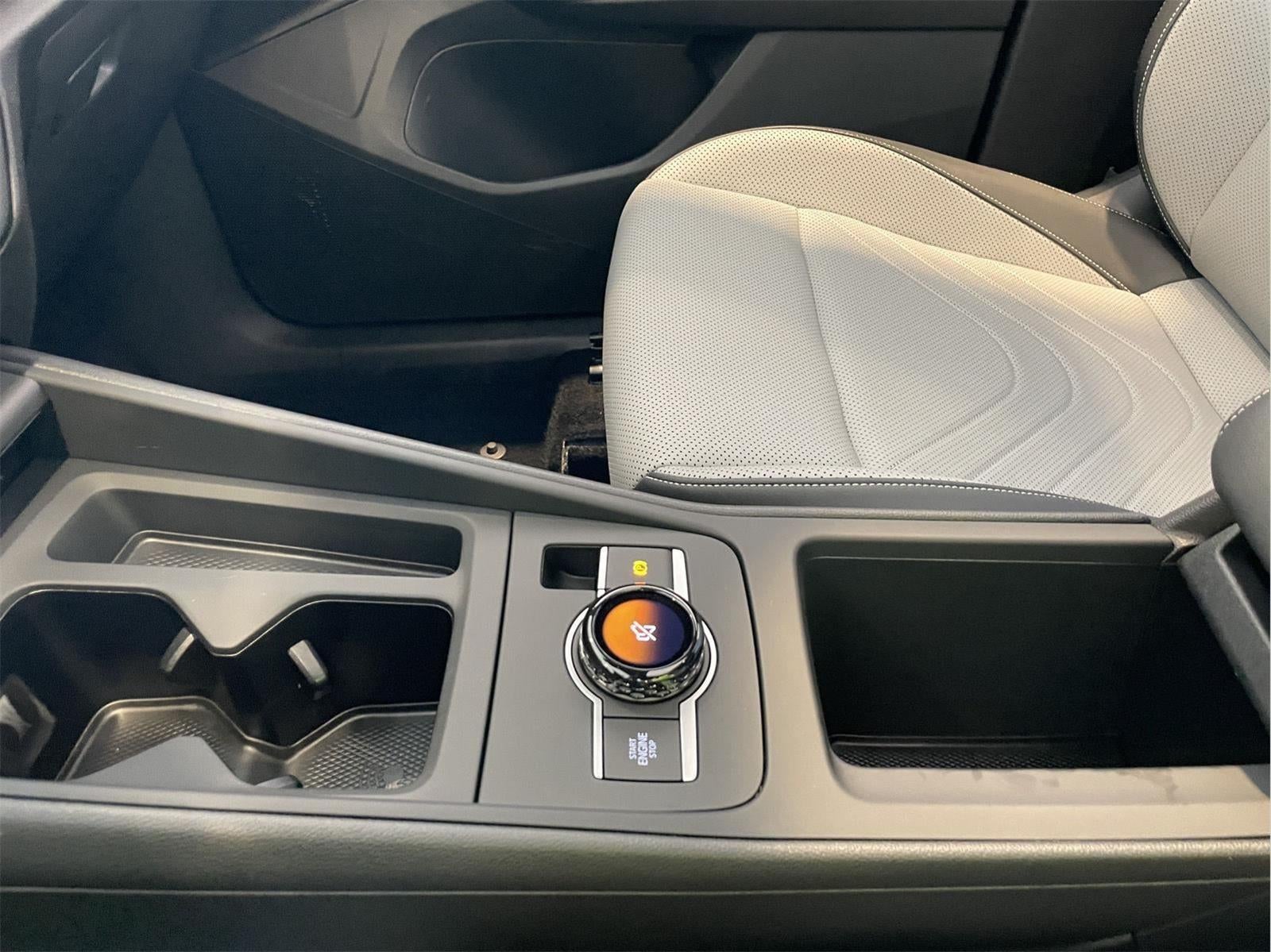 2025 Volkswagen Tiguan SE R-Line Black