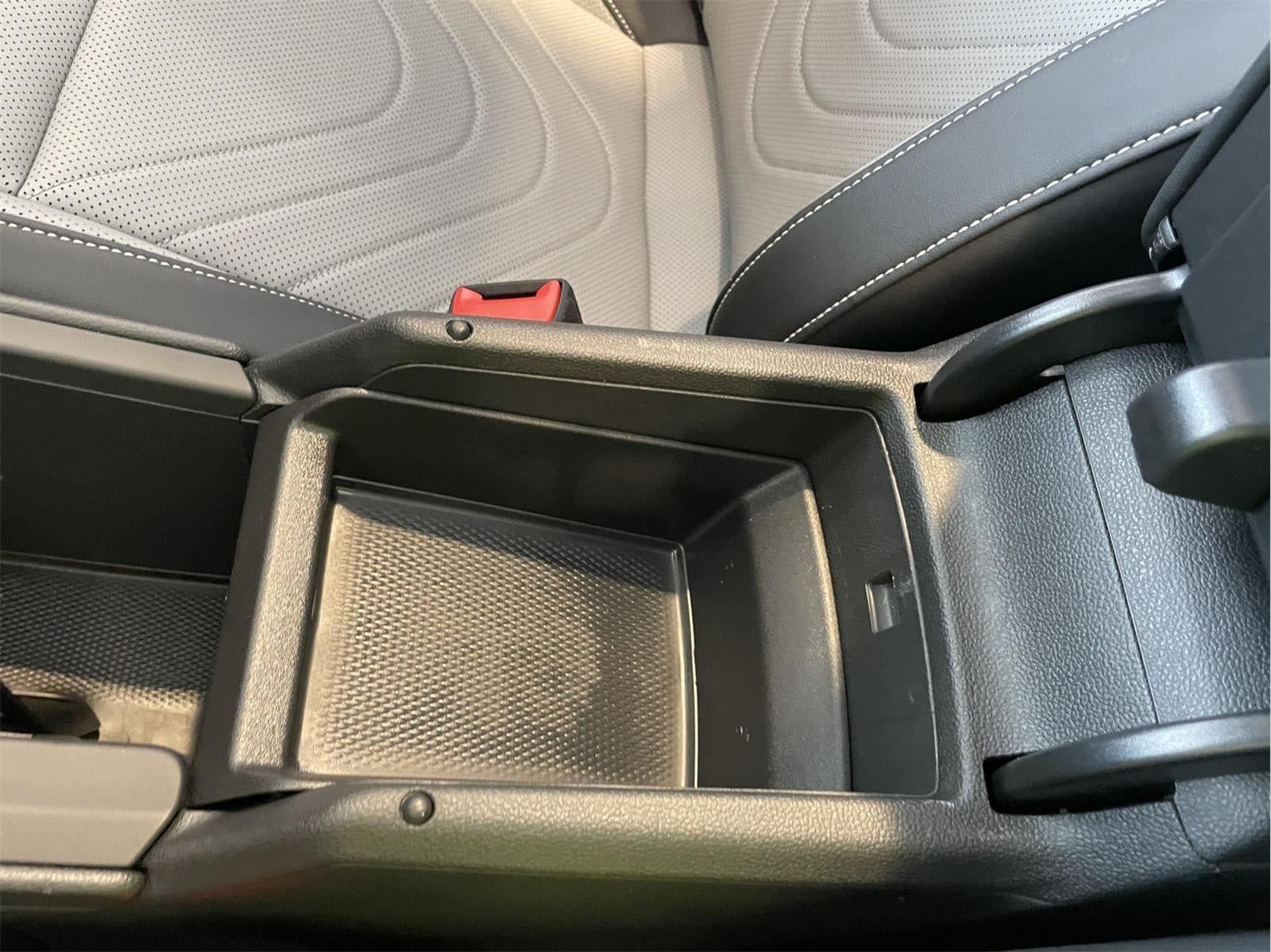 2025 Volkswagen Tiguan SE R-Line Black