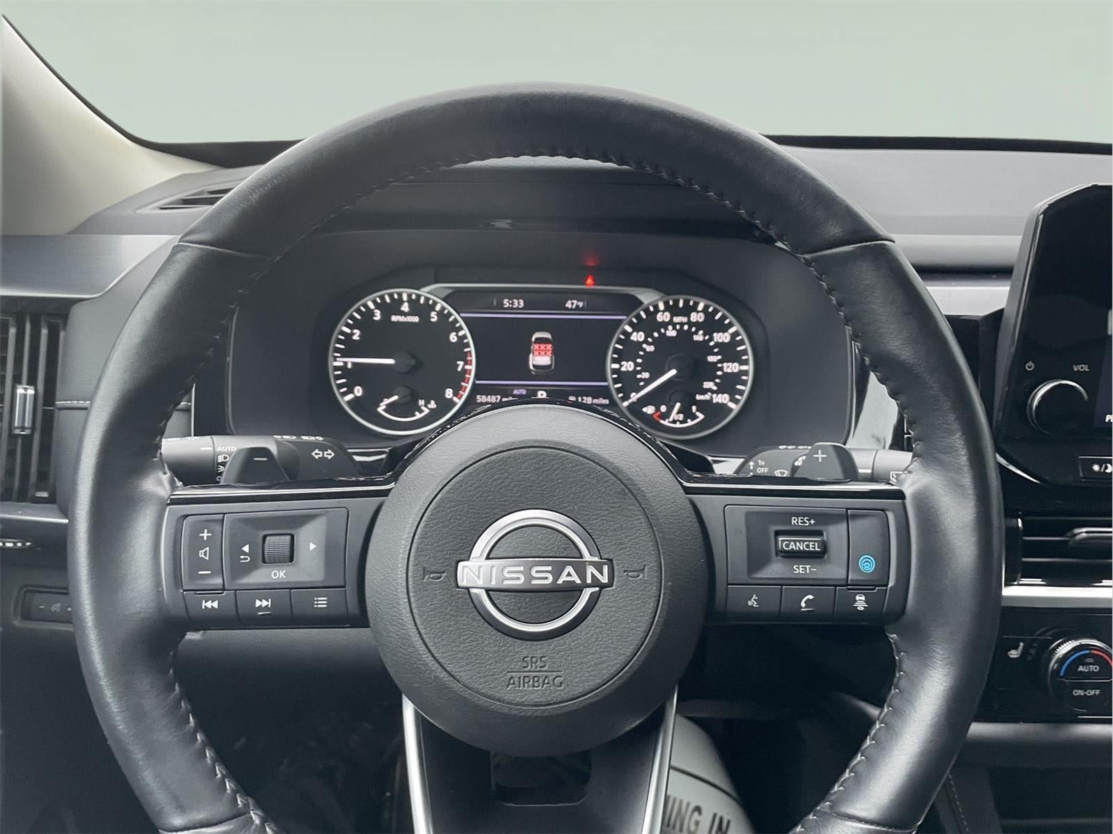 2023 Nissan Pathfinder SL