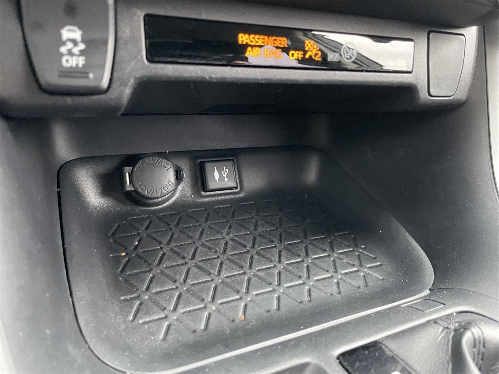 2019 Toyota RAV4 Hybrid LE