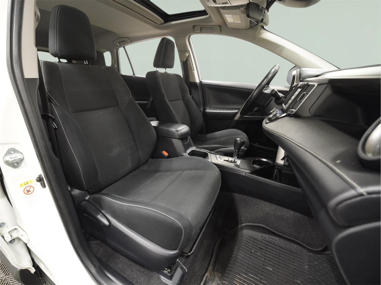 2017 Toyota RAV4 Hybrid XLE