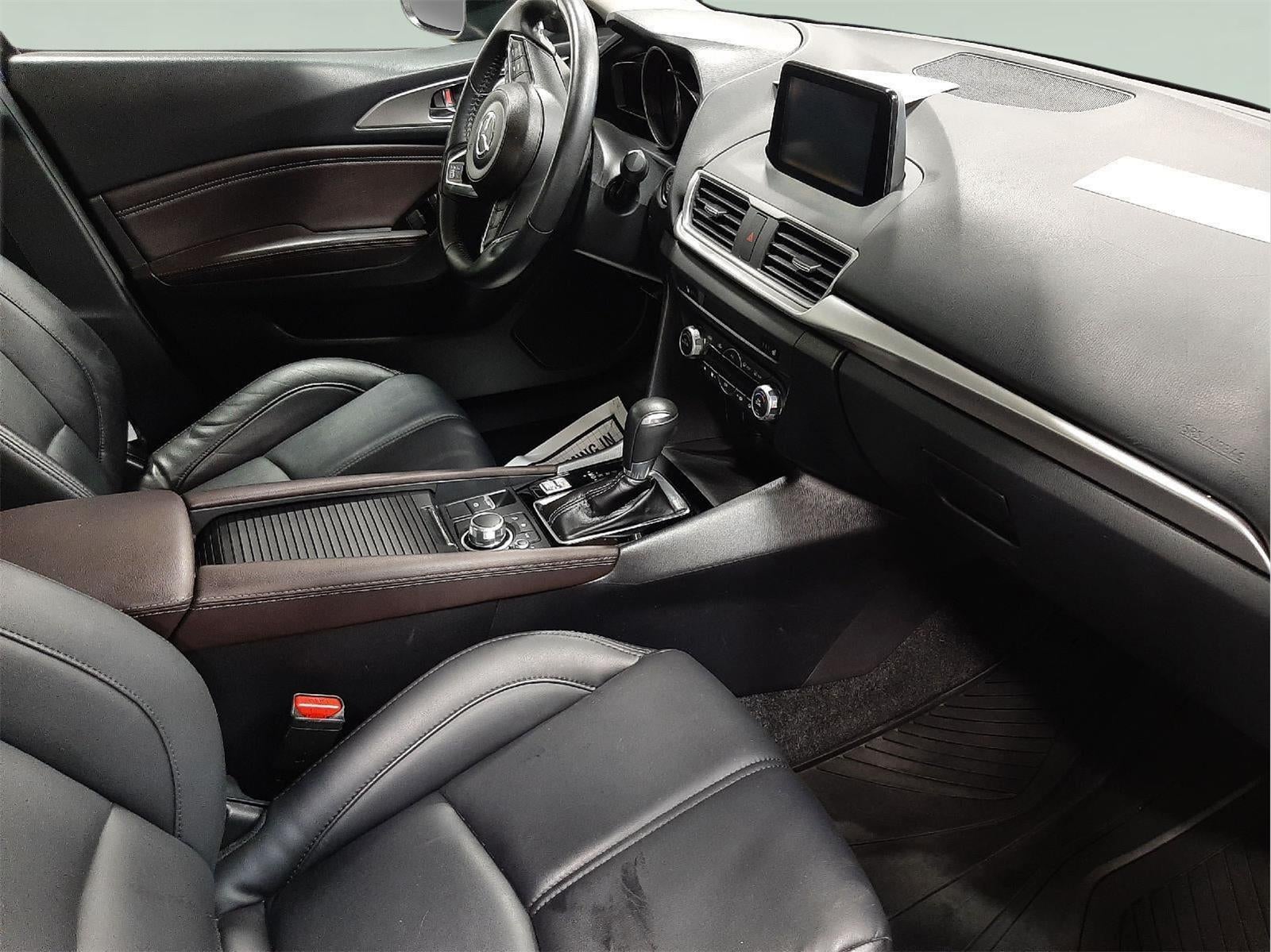 2018 Mazda Mazda3 4-Door Touring