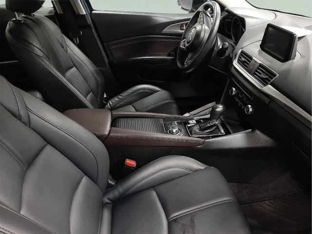2018 Mazda Mazda3 4-Door Touring